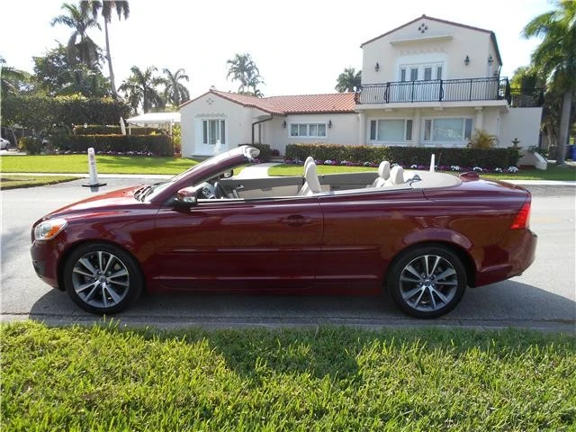 2011 Volvo C70 2nd Gen - Image 8 of 12