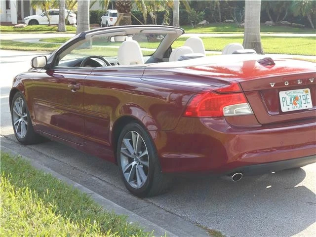 2011 Volvo C70 2nd Gen - Image 10 of 12