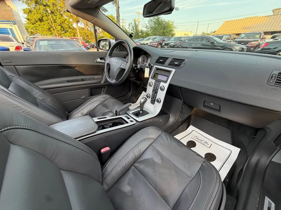 2011 Volvo C70 2nd Gen - Image 15 of 20