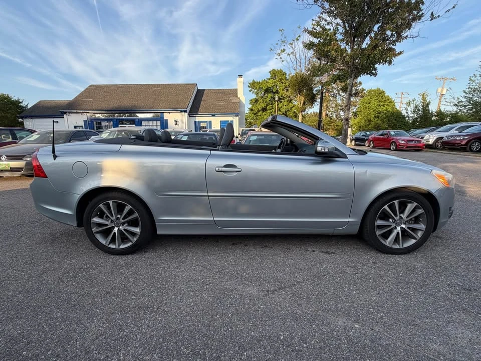 2011 Volvo C70 2nd Gen - Image 4 of 20