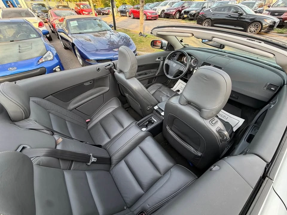 2011 Volvo C70 2nd Gen - Image 13 of 20