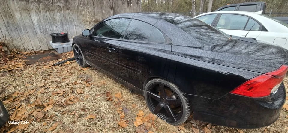 2011 Volvo C70 2nd Gen - Image 3 of 7