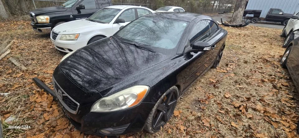 2011 Volvo C70 2nd Gen - Image 2 of 7
