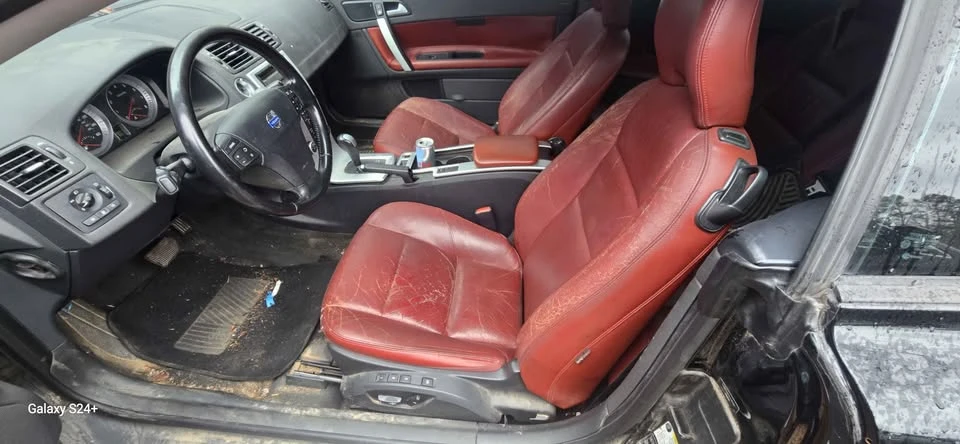2011 Volvo C70 2nd Gen - Image 6 of 7