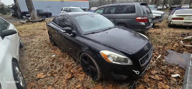 2011 Volvo C70 T5 Convertible 2D
