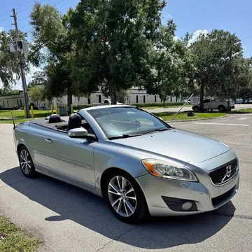 2011 Volvo C70 T5 Convertible 2D