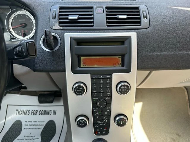 2011 Volvo C70 2nd Gen - Image 20 of 21