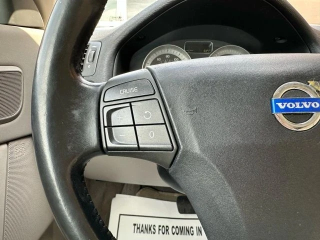 2011 Volvo C70 2nd Gen - Image 19 of 21