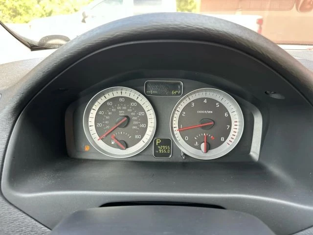 2011 Volvo C70 2nd Gen - Image 18 of 21