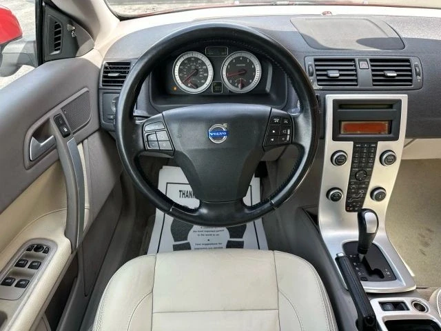 2011 Volvo C70 2nd Gen - Image 16 of 21