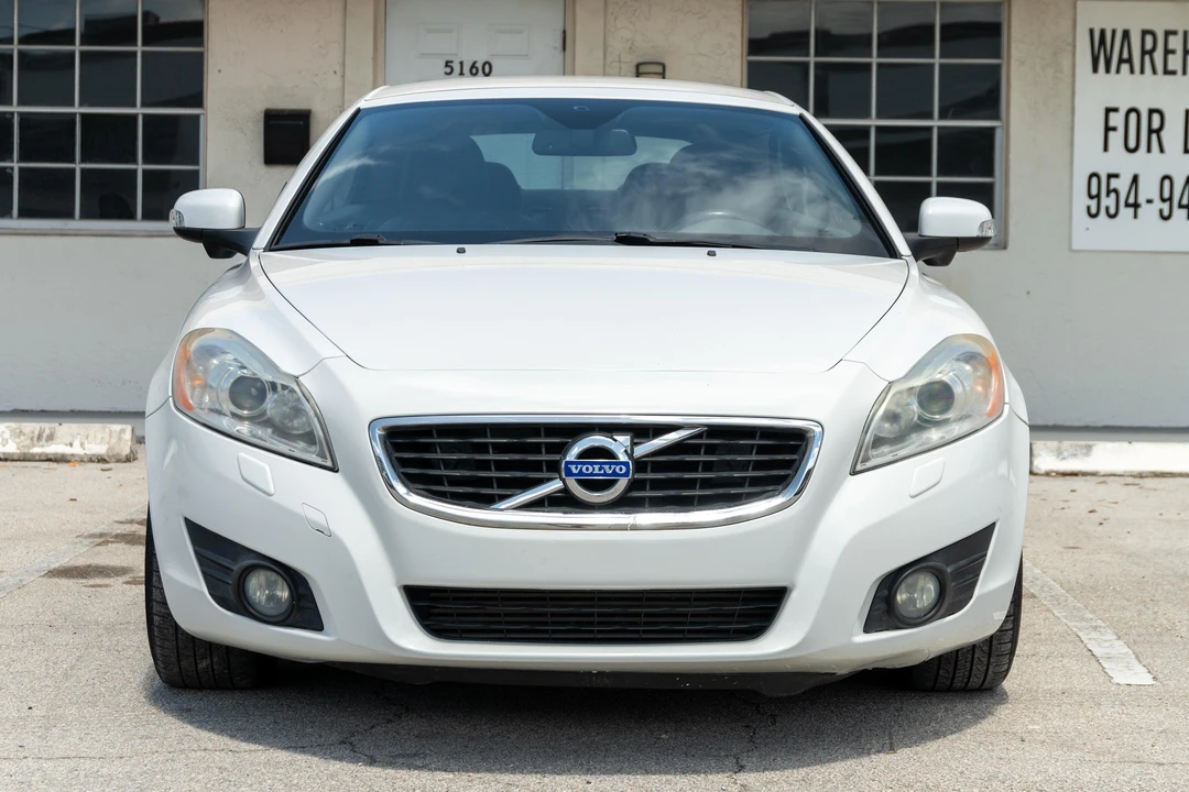 2011 Volvo C70 2nd Gen - Image 11 of 31