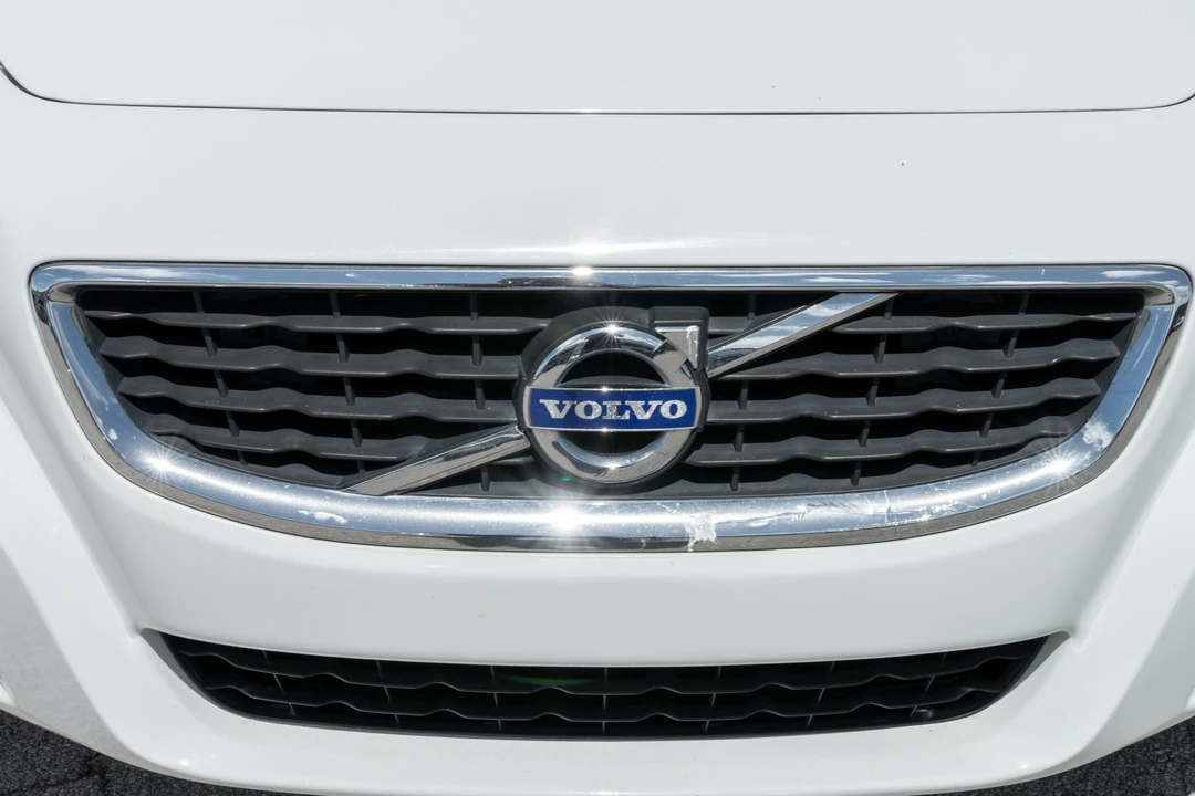 2011 Volvo C70 2nd Gen - Image 20 of 31