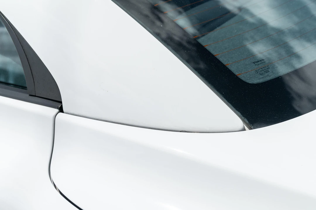 2011 Volvo C70 2nd Gen - Image 30 of 31