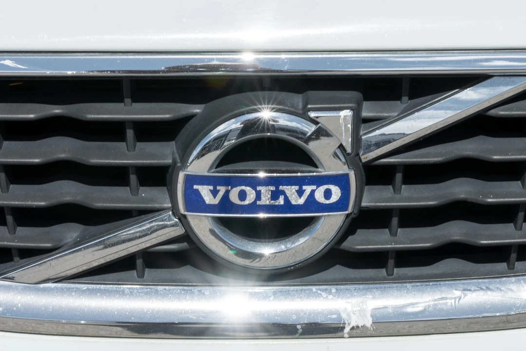 2011 Volvo C70 2nd Gen - Image 21 of 31