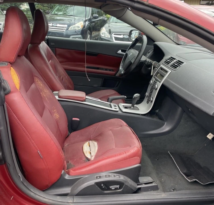 2011 Volvo C70 2nd Gen - Image 10 of 20