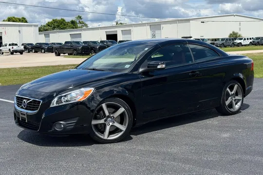 2011 Volvo C70 T5