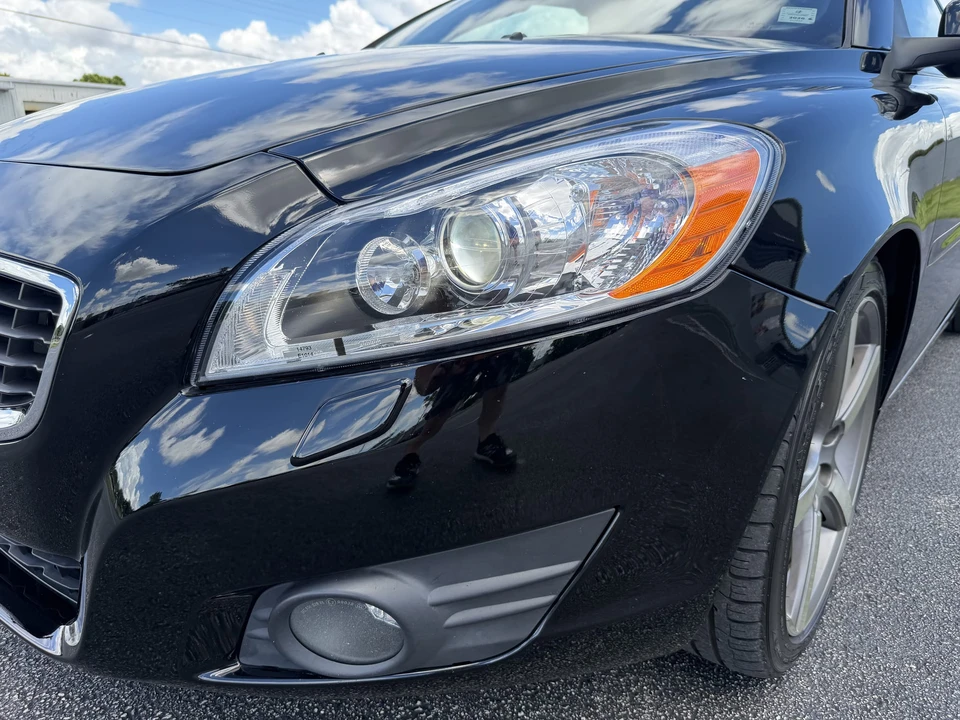 2011 Volvo C70 2nd Gen - Image 22 of 31