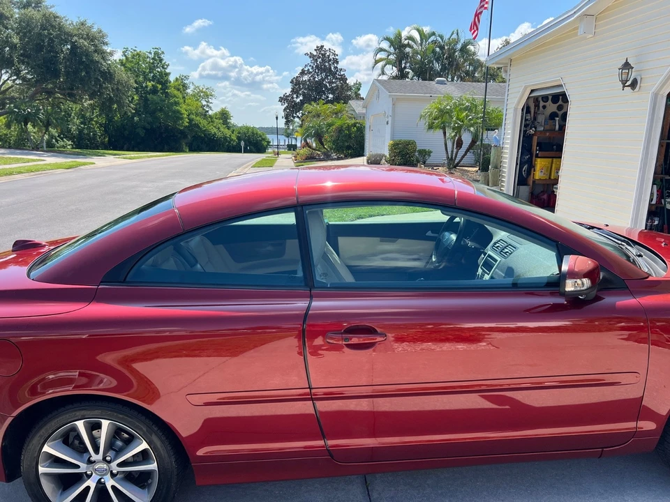 2011 Volvo C70 2nd Gen - Image 20 of 21