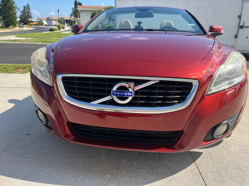 2011 Volvo C70 2nd Gen - Image 3 of 21
