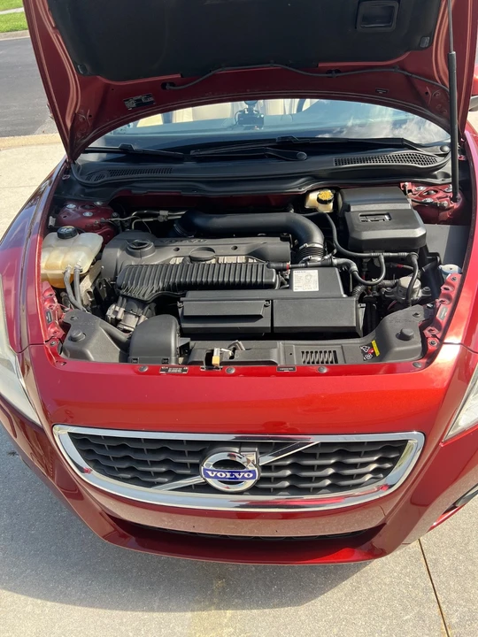 2011 Volvo C70 2nd Gen - Image 14 of 21