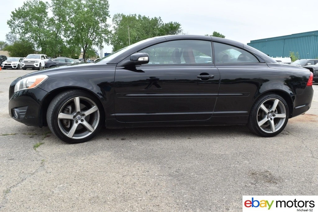 2011 Volvo C70 2nd Gen - Image 22 of 24