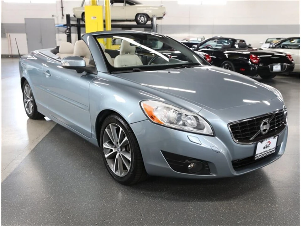2011 Volvo C70 2nd Gen - Image 7 of 31