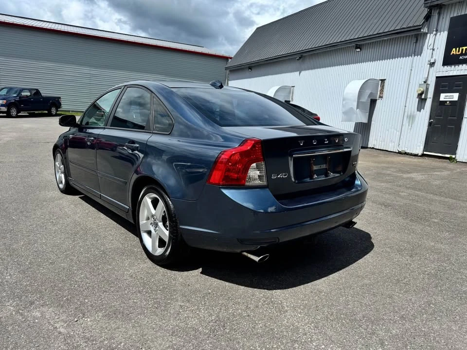 2011 Volvo S40 2nd Gen - Image 2 of 13