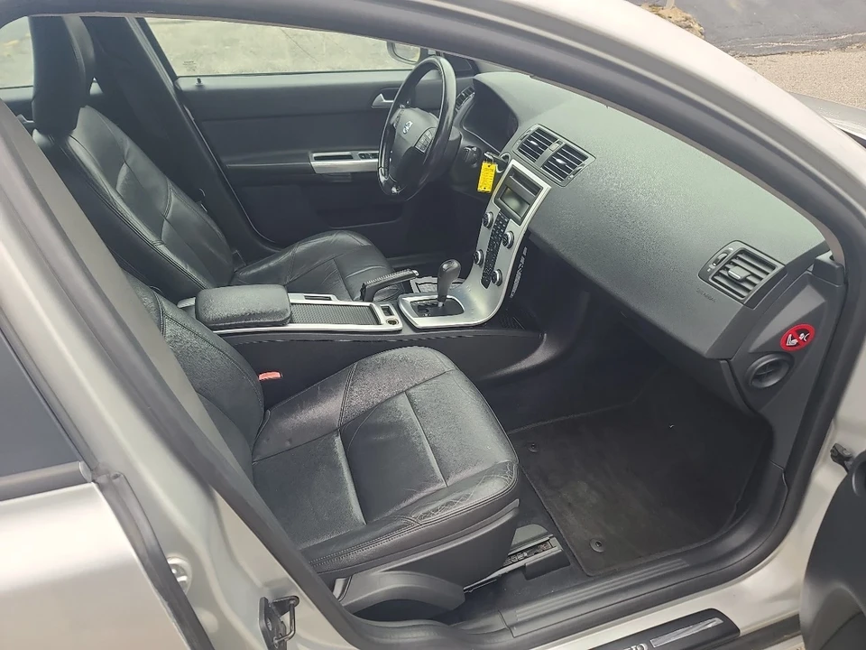 2011 Volvo S40 2nd Gen - Image 14 of 21