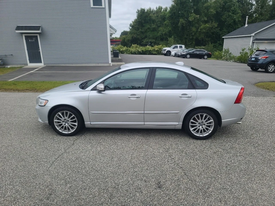 2011 Volvo S40 2nd Gen - Image 4 of 21