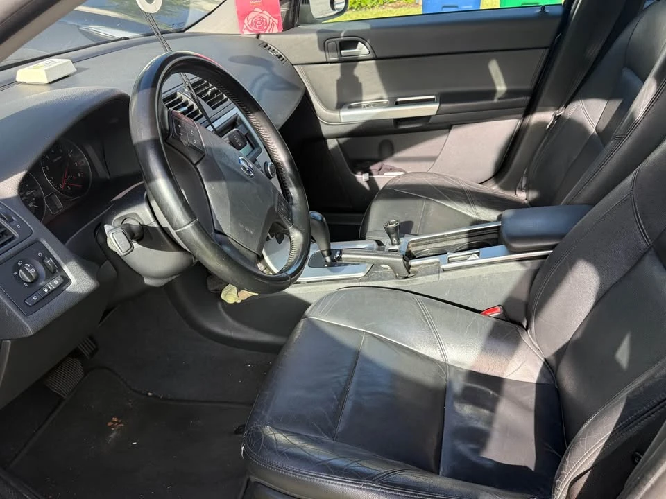 2011 Volvo S40 2nd Gen - Image 10 of 15