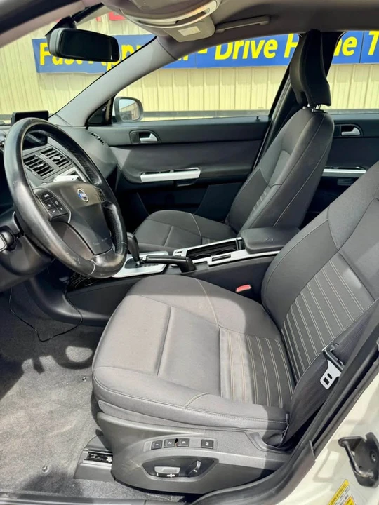 2011 Volvo S40 2nd Gen - Image 7 of 11