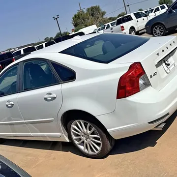 2011 Volvo S40 T5 Sedan 4D