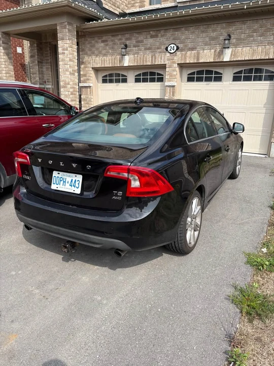 2011 Volvo S60 2nd Gen - Image 2 of 9