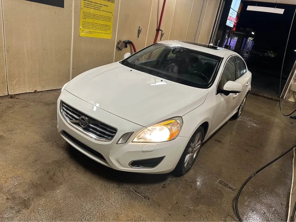 2011 Volvo S60 2nd Gen - Image 2 of 5