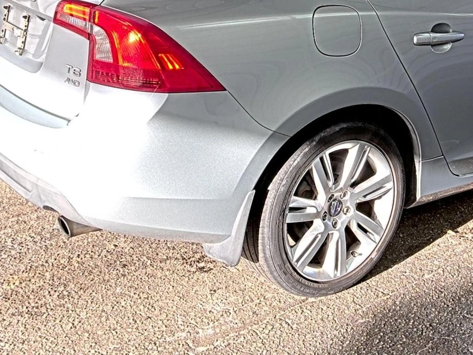 2011 Volvo S60 2nd Gen - Image 16 of 17