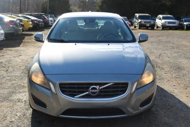 2011 Volvo S60 2nd Gen - Image 8 of 12