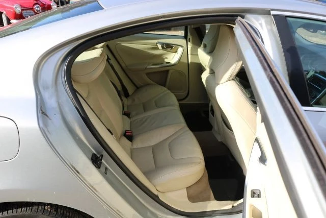 2011 Volvo S60 2nd Gen - Image 10 of 12