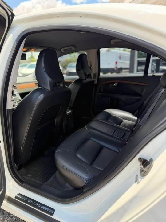 2011 Volvo S80 2nd Gen - Image 4 of 6