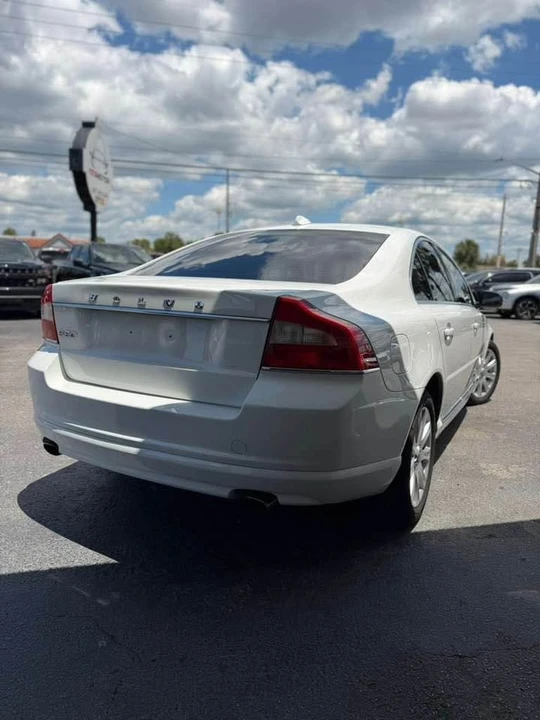 2011 Volvo S80 2nd Gen - Image 6 of 6