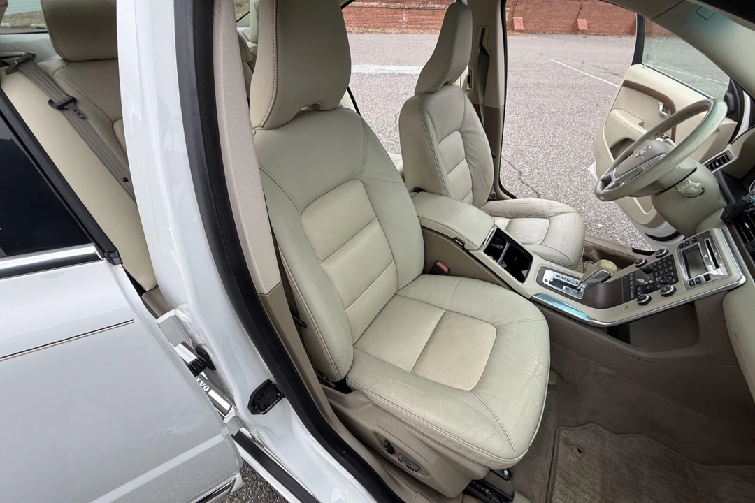 2011 Volvo S80 2nd Gen - Image 4 of 8