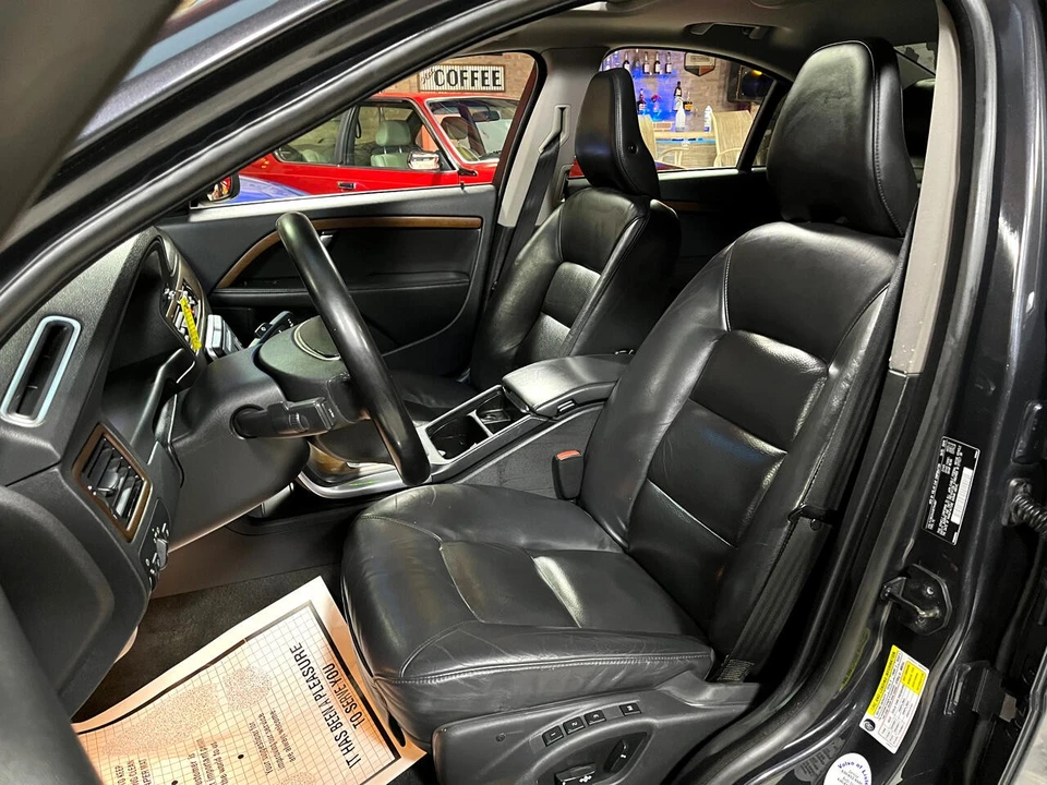 2011 Volvo S80 2nd Gen - Image 24 of 31