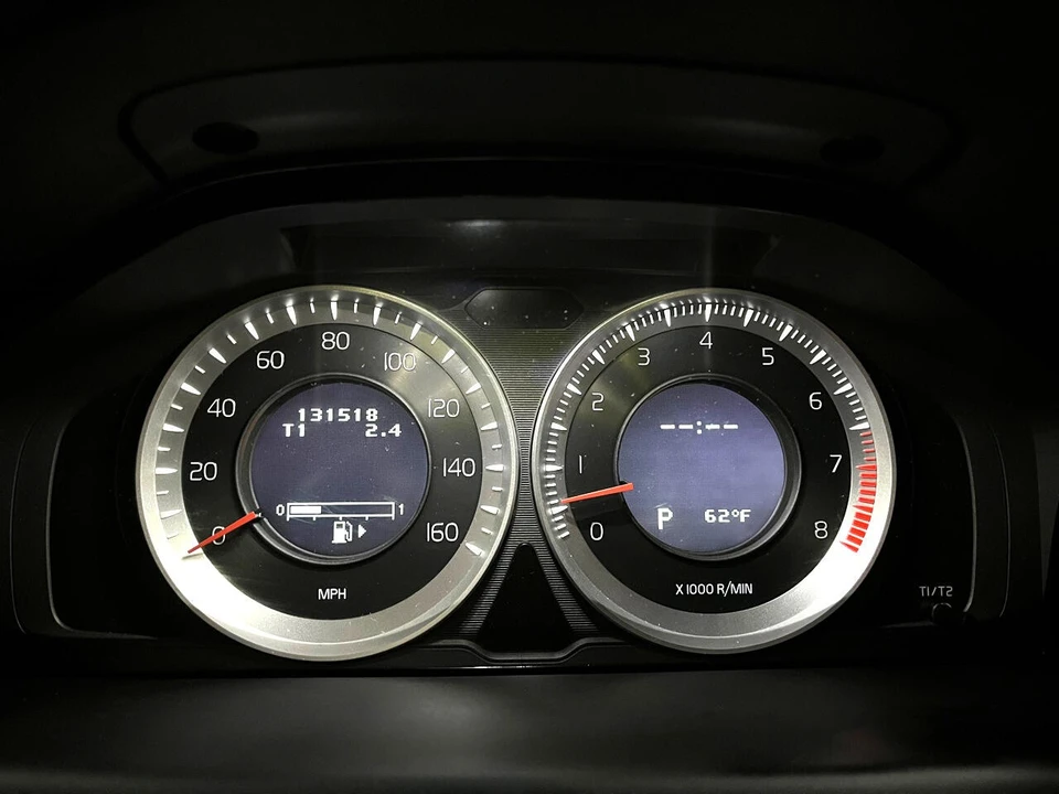 2011 Volvo S80 2nd Gen - Image 13 of 31