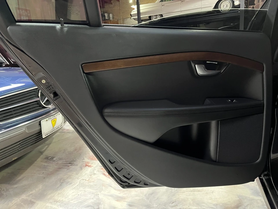 2011 Volvo S80 2nd Gen - Image 29 of 31