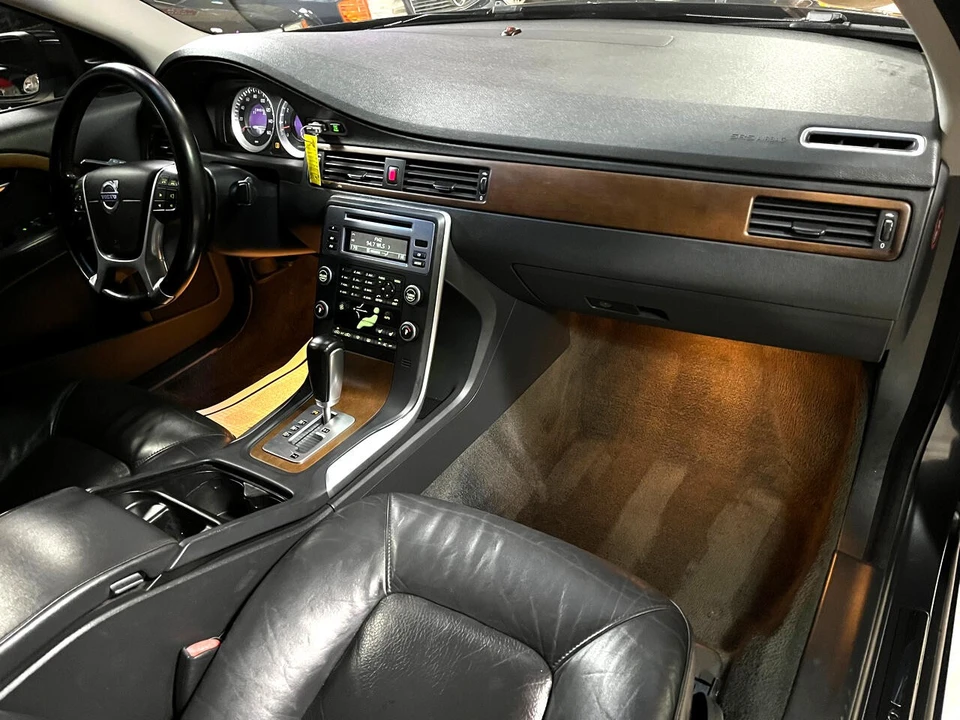 2011 Volvo S80 2nd Gen - Image 11 of 31