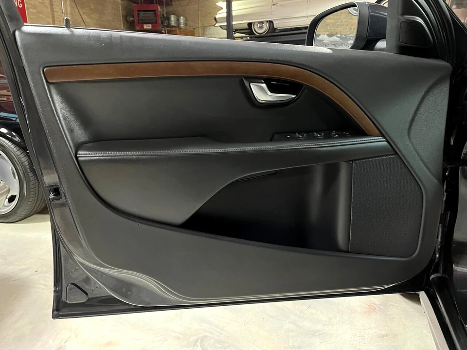 2011 Volvo S80 2nd Gen - Image 28 of 31