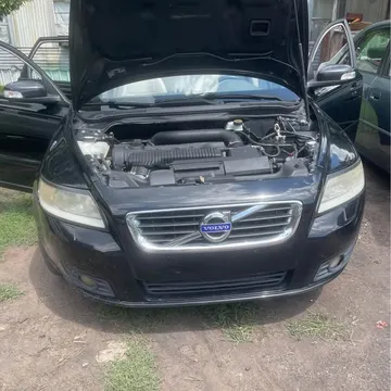 2011 Volvo V50 T5 Sport Wagon 4D