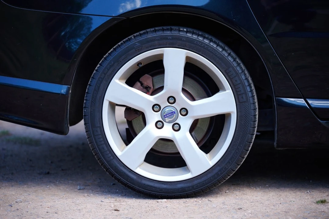 2011 Volvo V70 3rd Gen - Image 20 of 30