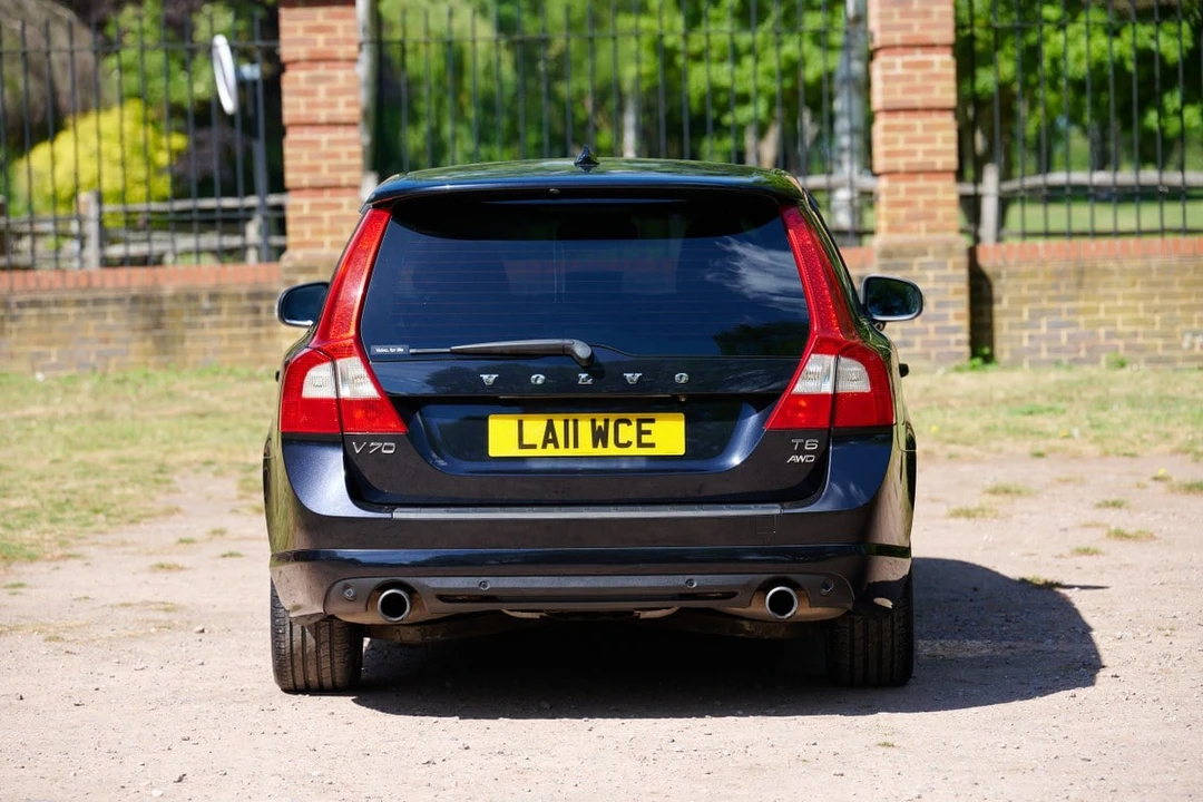 2011 Volvo V70 3rd Gen - Image 6 of 30
