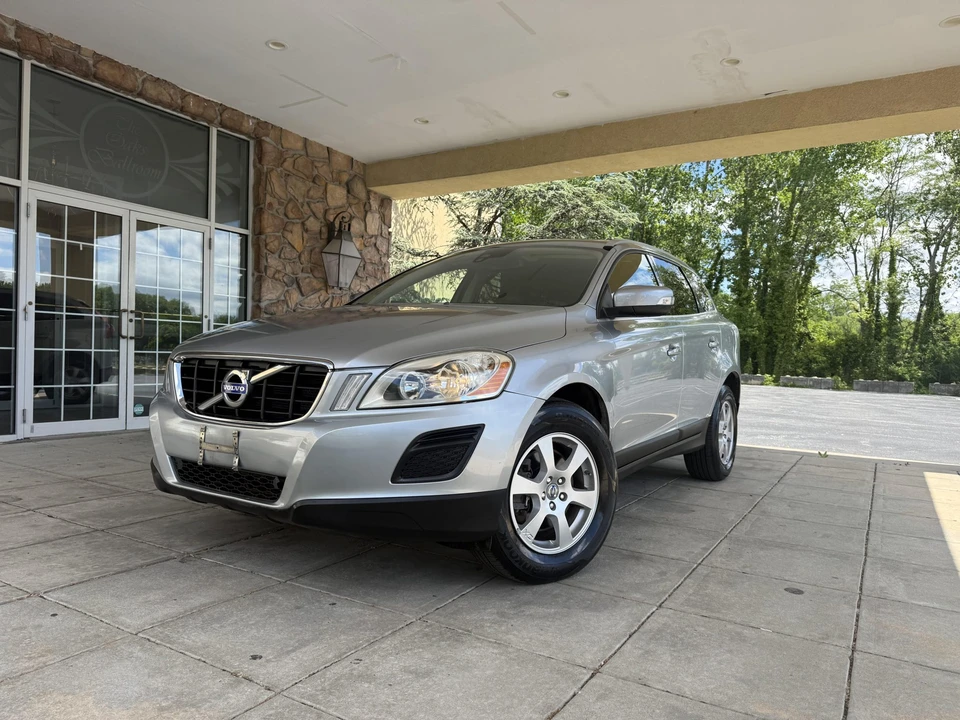 2011 Volvo XC60 1st Gen - Image 21 of 31