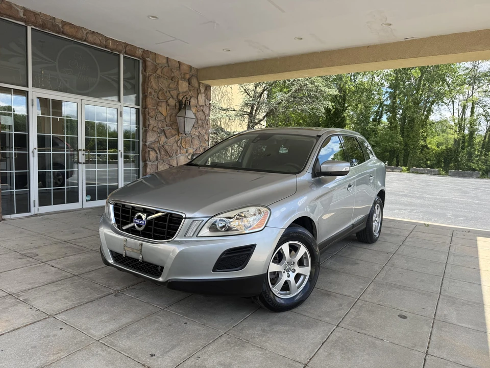 2011 Volvo XC60 1st Gen - Image 22 of 31